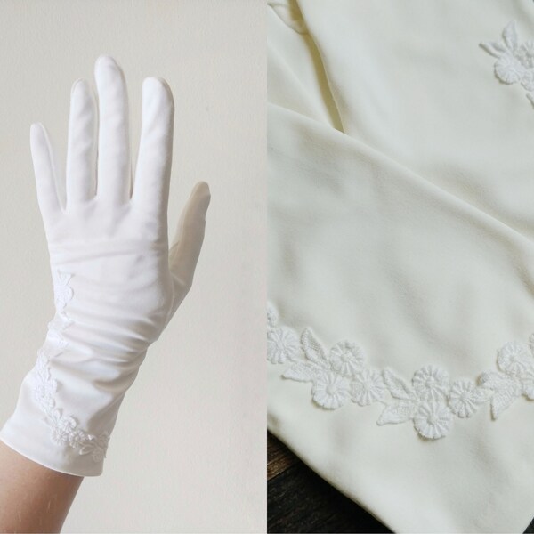 1950s Hansen NylaSuede Lace Applique Off White Gloves | Vintage 50s Gloves | Womens Accessories Size 7