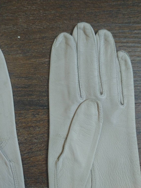 1960s Light Grey Leather Driving Gloves | Vintage… - image 10