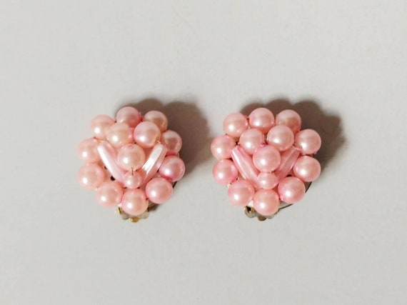 1960s Pink Pearl Bead Clip On Bauble Earrings | V… - image 1