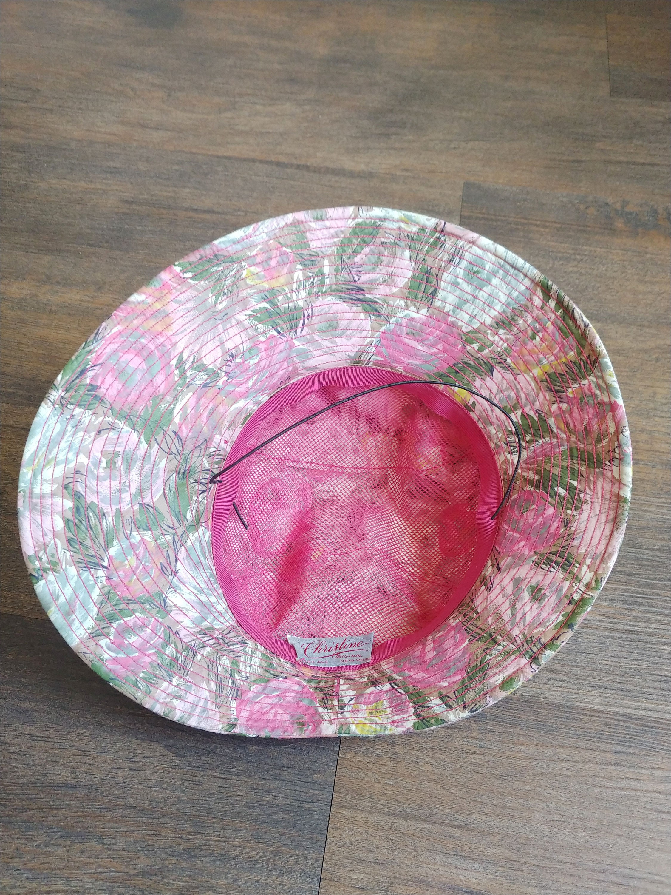 1950s Christine Original Rose Print Cotton Asymmetrical Brim  display picture 3