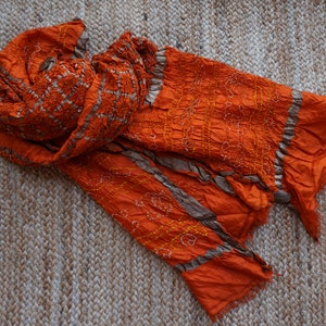 Vintage Silk Hand Tie dyed Bandhani Dupatta / Wrap Around with copper zari work