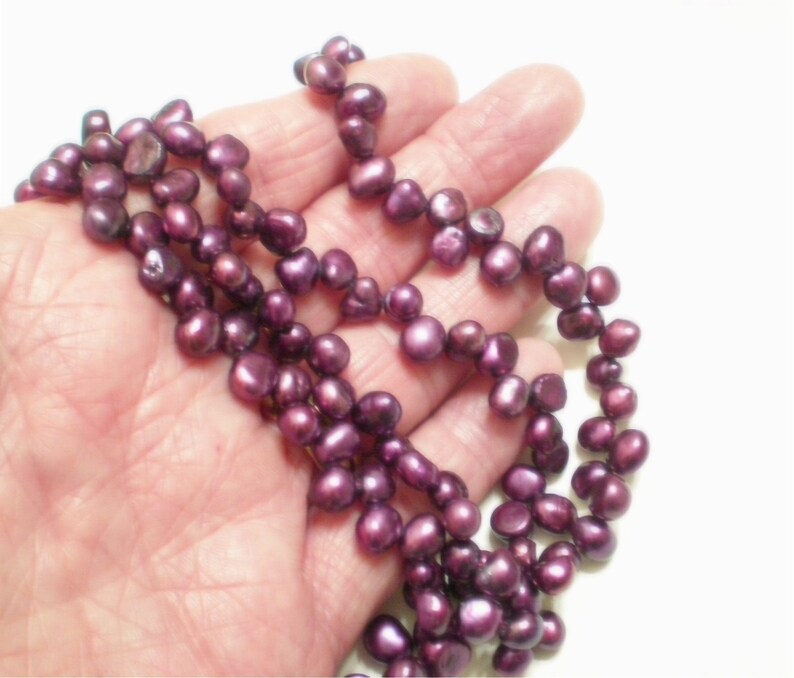 burgundy pearls two strand freshwater pearls yellow gold chain and clasp 19 inches Purple pearl necklace