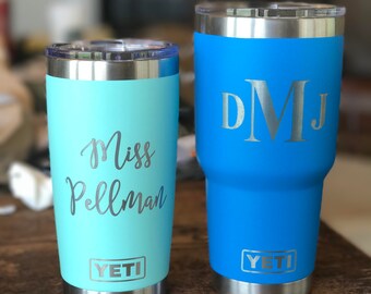 10oz, 14oz, 20oz, 26oz and 30oz Custom Engraved YETI, Vacuum Sealed Tumblers w/ Clear Lid, Personalized Travel Mug, Engraved YETI Cups