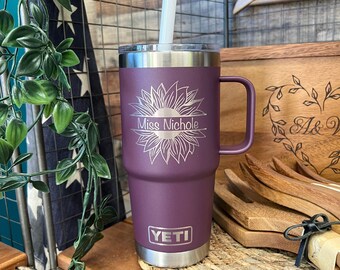 25oz and 35oz Custom Engraved YETI Travel Mug w/ Handle & Straw Lid, Vacuum Sealed Yeti mug w/ Screw on Straw Lid, Personalized Yeti Cup