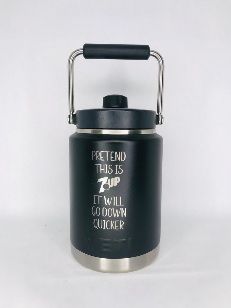 yeti 64 oz water jug