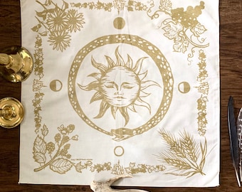 Ritual cloth - summer edition, tarot reading cloth, altar cloth, pagan Midsommar, Litha, casting cloth, nature, beige bandana, witch bandana
