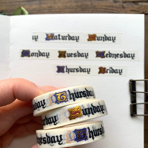 Cinta washi de 10 mm con inspiración medieval, washi para planificador, washi dorado, washi bujo, washi de 10 mm, letras iluminadas.