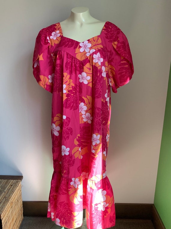 Vintage Hawaiian Muumuu, Size XL