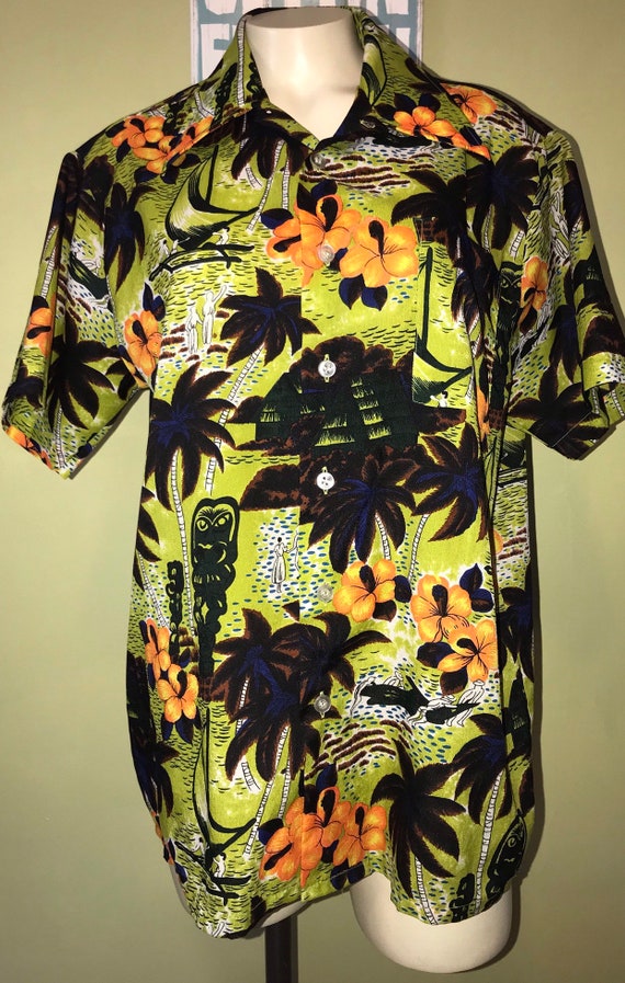 Vintage Hawaiian Aloha Shirt, Size Medium