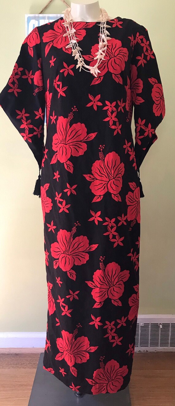 Vintage Hawaiian Pake Mu’u, Size Medium
