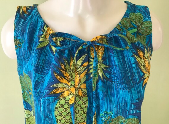 Vintage Hawaiian Dress, Size Medium - image 4