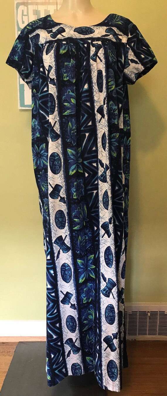 Vintage Hawaiian Muumuu, Size Medium