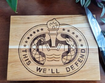 Personalisierte Amerikanische Militär Schneidebretter handgemacht, Geschenk zum 5. Jahrestag, Geschenke für Papa von Tochter, Veteran Geschenk