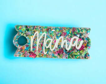 Benutzerdefinierte Stanley Name Plate, Mama Glitzer Becher Namensschild, individuelle Becher Namensschild, Becher Topper, Geschenk für Mama