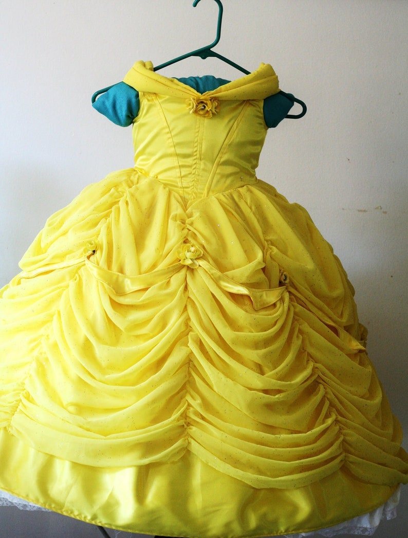 Beauty and the Beast Belle Costume COMMISSION afbeelding 1