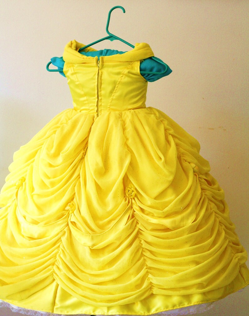 Beauty and the Beast Belle Costume COMMISSION afbeelding 4