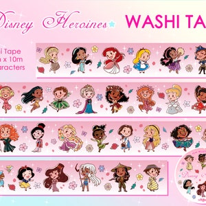 Digital illustration of the full design of the washi tape of mini Disney Princesses on pink background. The pattern includes characters like Aurora, Jasmine, Ariel, Alice, Esmeralda, Amelia, Charlotte, Pocahontas, Anna, Elsa, Moana, Giselle...