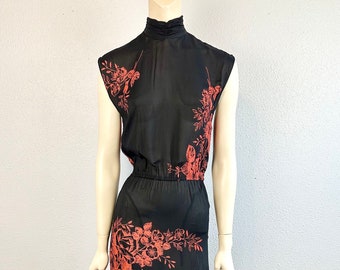 Vestido floral transparente negro y rojo de los años 80 de Nancy Bracoloni para Shangri La, talla X-Small