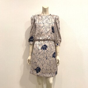 70年代～80年代のヴィンテージ、レディ・キャロル・プティ・オブ・ニューヨークの花柄ドレス、ミディアム