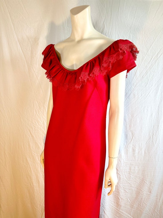 Beautiful Vintage Red Muumuu, Kiyomi Liberty Hous… - image 2