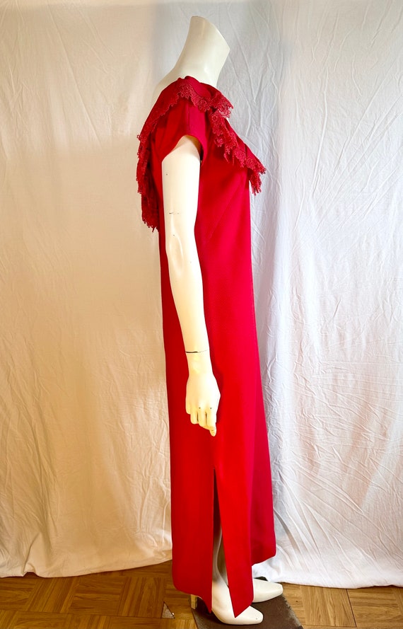 Beautiful Vintage Red Muumuu, Kiyomi Liberty Hous… - image 5