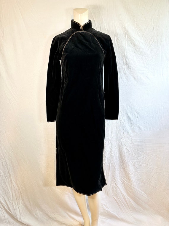 60's/70's Black Velvet Cheongsam Wiggle Dress | Vi