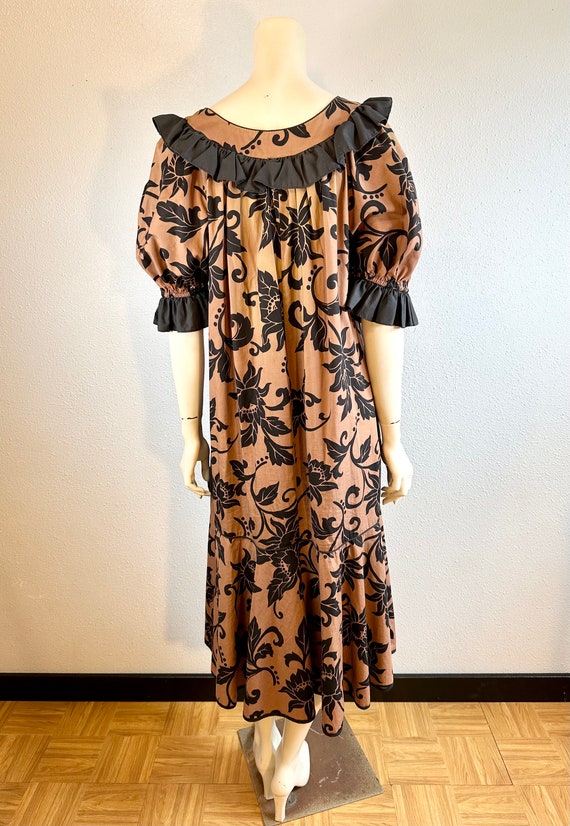 Beautiful Black and Brown Floral Muumuu, Large - image 3