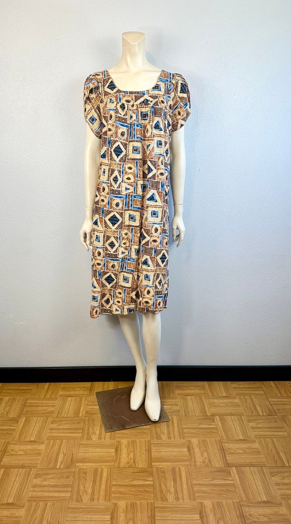 A Sweet Short Muumuu By Paradise Bay, Size Large