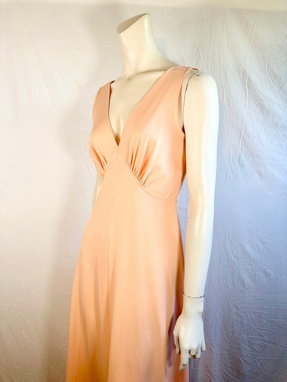 60's/70's Peach Polyester Vintage Gown, Small - image 2