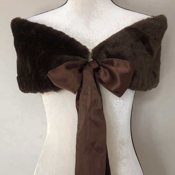 Classic Vintage Faux Fur Stole Shawl, Satin Ribbon Tie, Satin Polka Dot Lined. 1950's