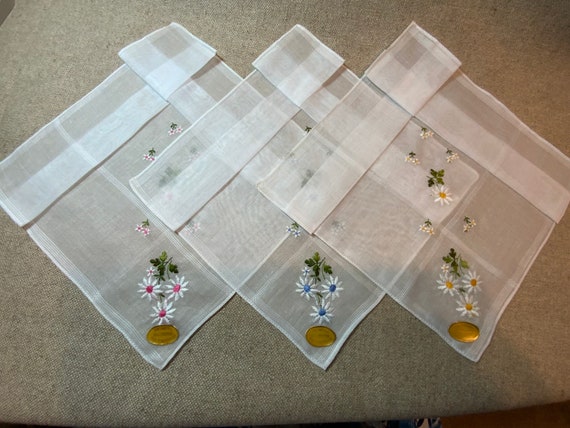 Daisy Handkerchief Embroidered Sheer Batiste Cott… - image 1