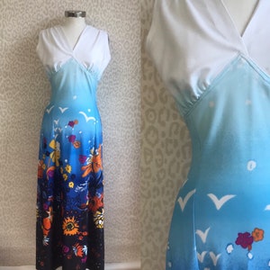 70s maxi dress with floral pattern, retro summer dress, 70’s fashion, retro style