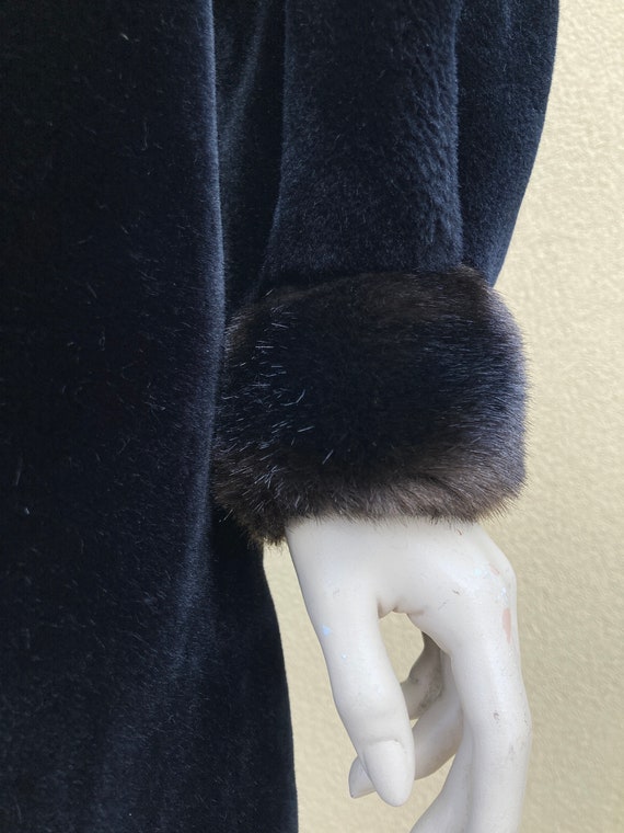 Borgazia faux fur coat S/M in black, vintage fur … - image 9