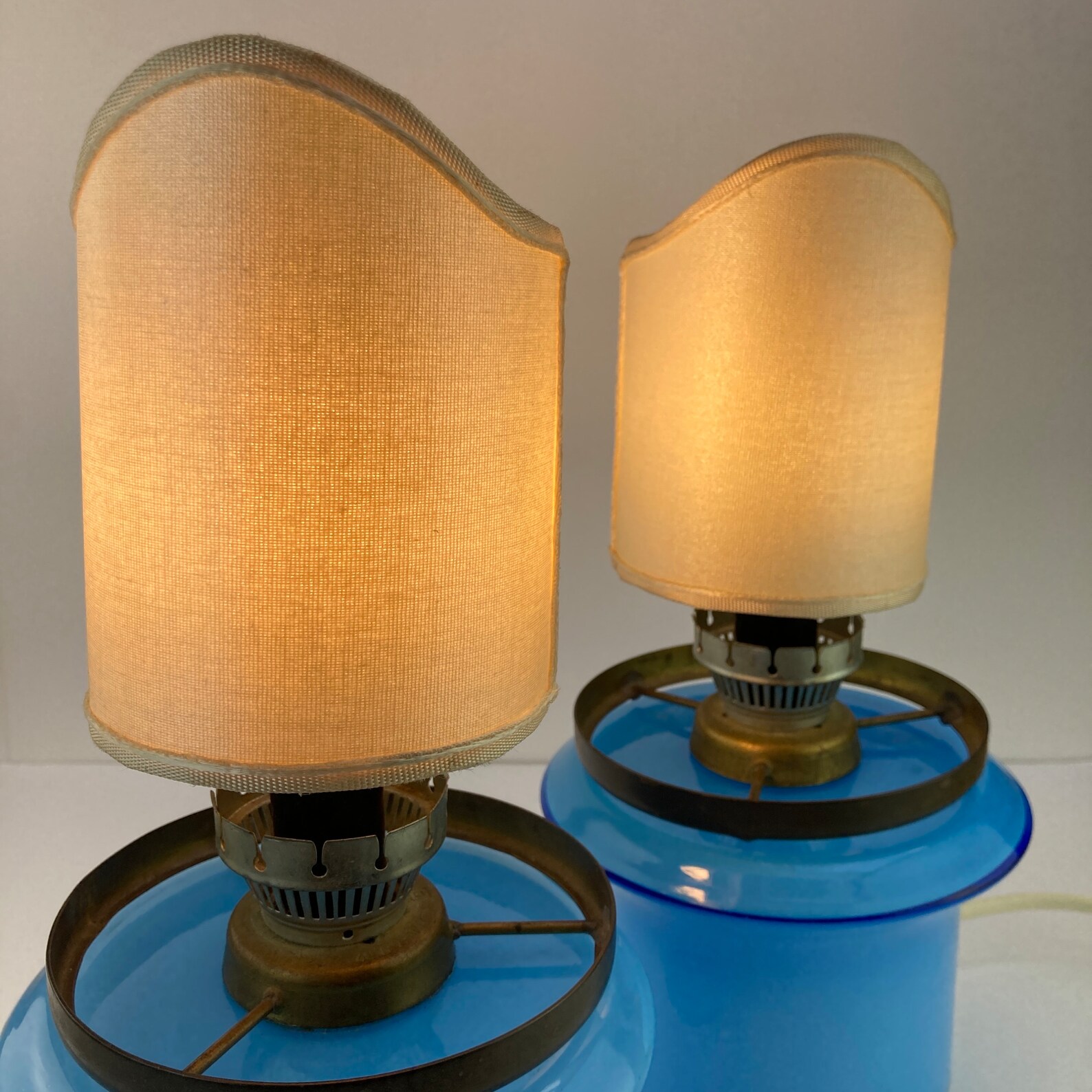 Pair of Midcentury Bedside Lamps in Blue Glass and off White Clipon