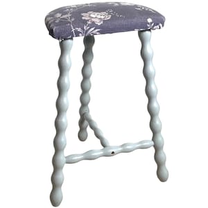 Stool Vintage French Traditional Worn DAMAGED Cracked Milking Stool Stand Bobbin Leg Plinth Plant Tabouret Painted Grey c1960&#39;s / EVE