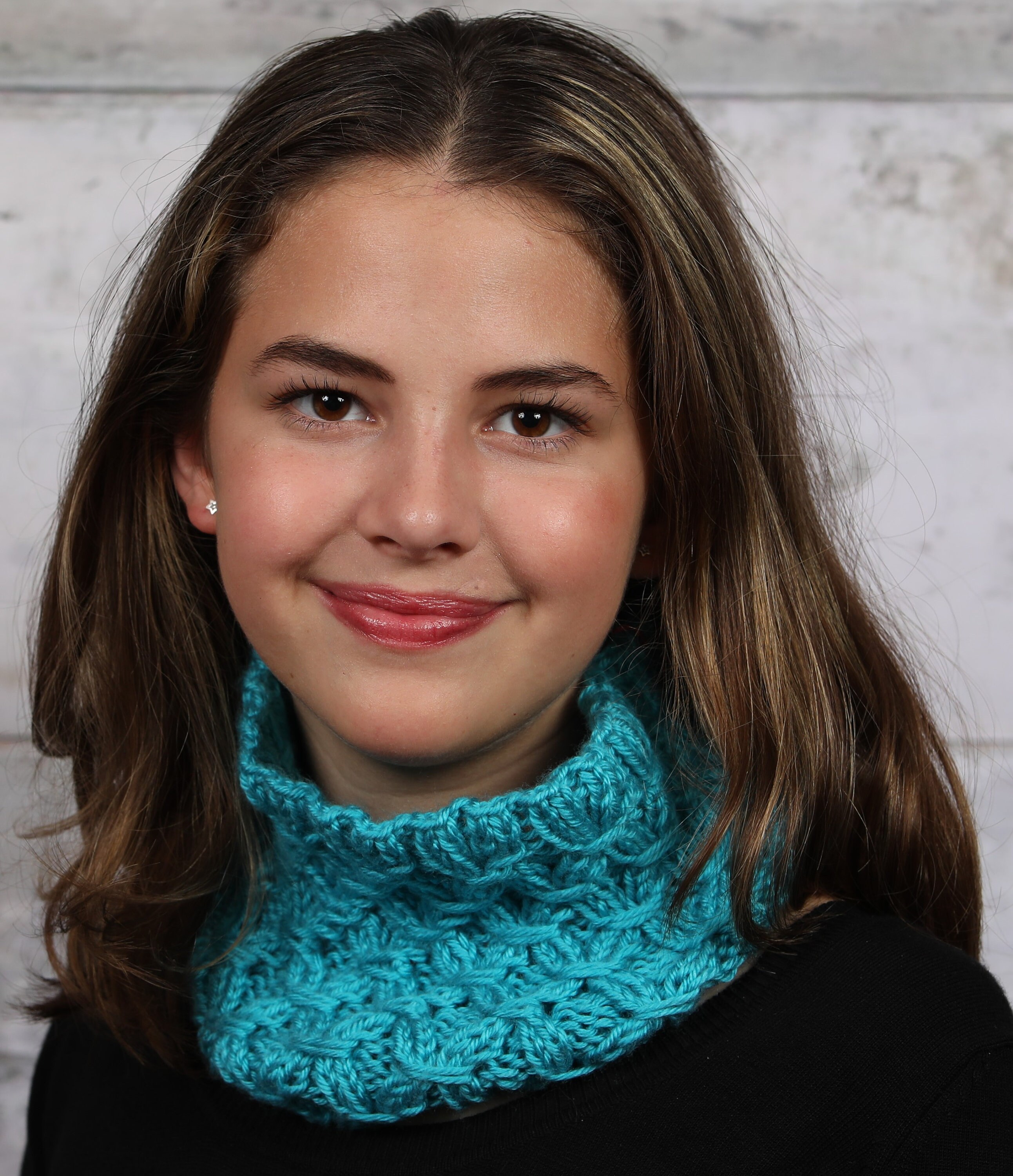 Blue mint/turquoisecolored knit ear warmer/headband can also be worn