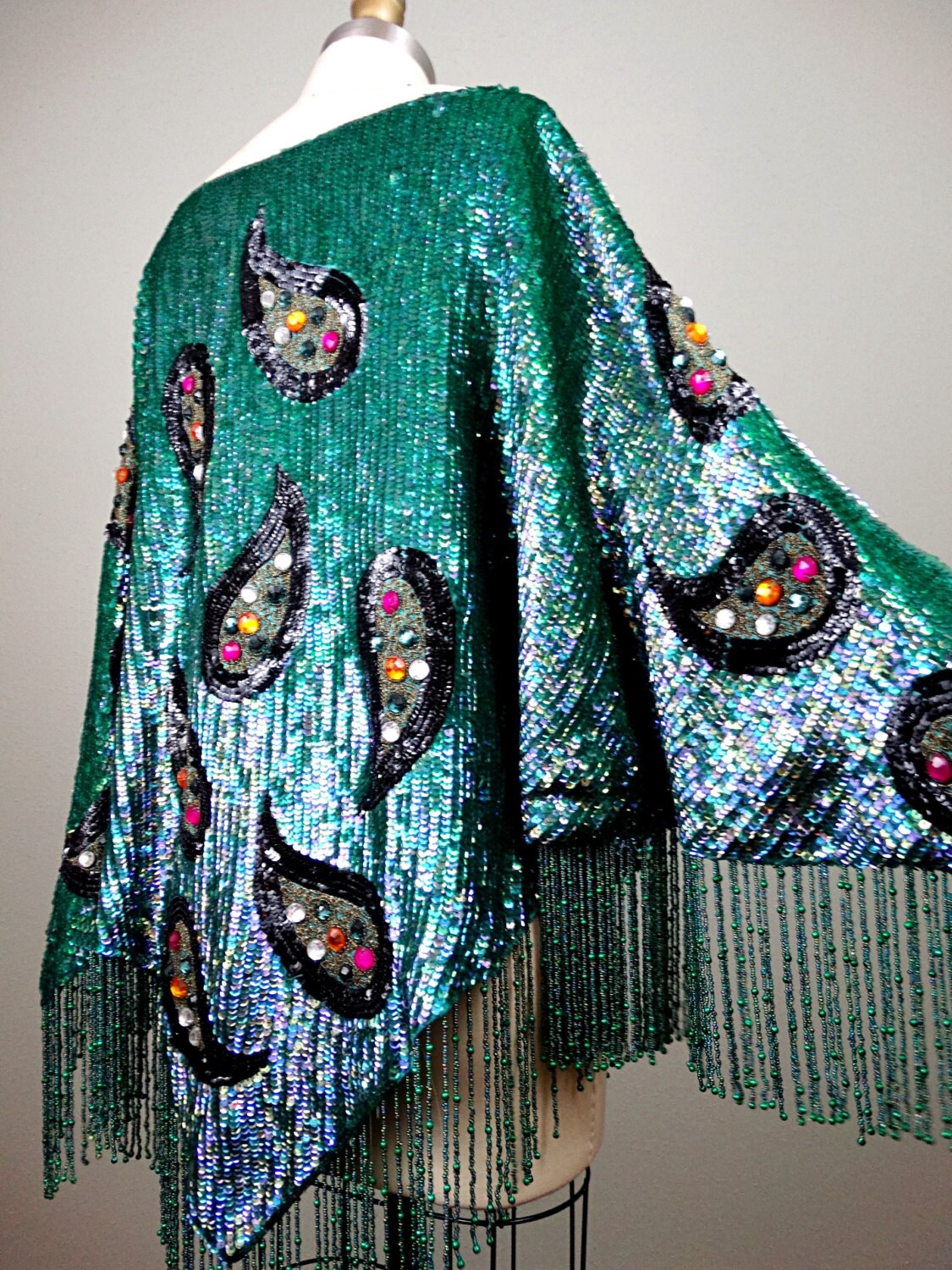 数量は多い  Fringe Sequined Couture Haute RARE Beaded Jade / Poncho トップス