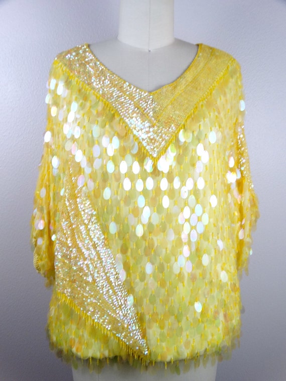 L/XL Bright Yellow Paillette Sequin Top / Iridesc… - image 2