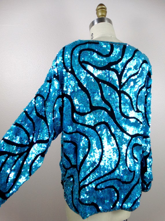 M/L Bright Blue Sequined Oversized Sleeve Top // … - image 5