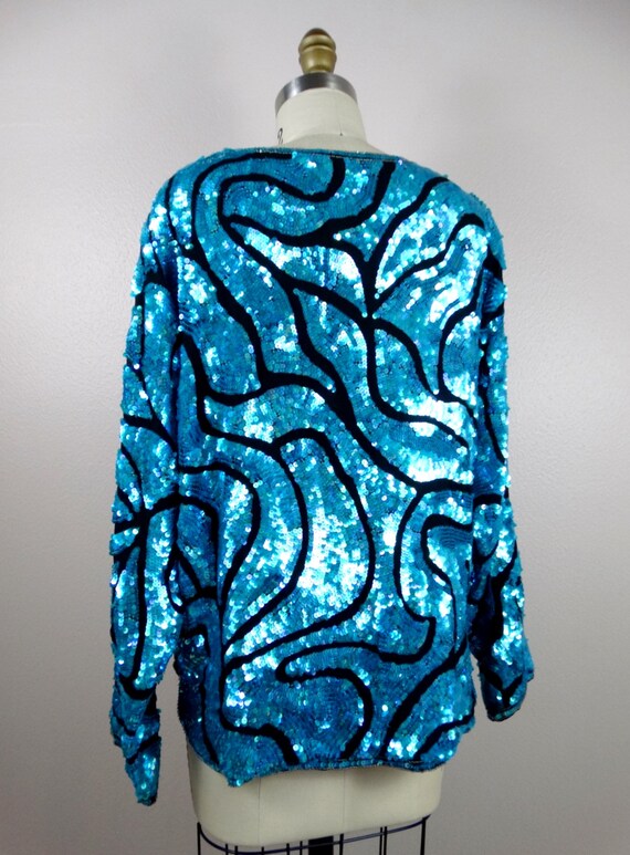 M/L Bright Blue Sequined Oversized Sleeve Top // … - image 4