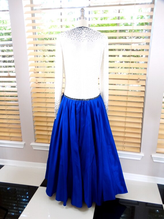 S/M 70s 80s Pearl Beaded Blue Ball Gown / White B… - image 5