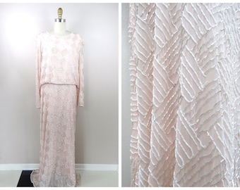 Vestido rosa ruborizado con cuentas / Vestido largo hasta el suelo muy adornado / Vestido de seda para madre de la novia