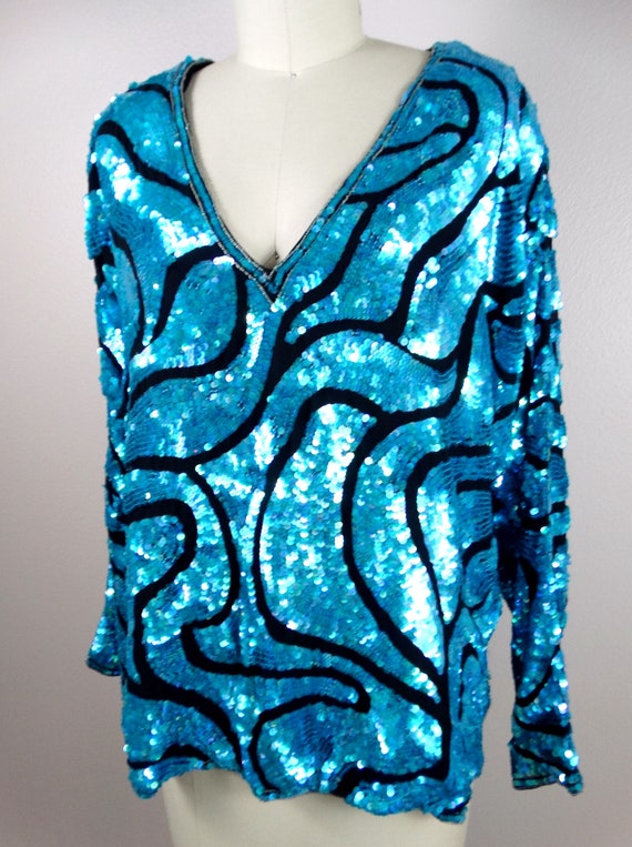 M/L Bright Blue Sequined Oversized Sleeve Top // … - image 3