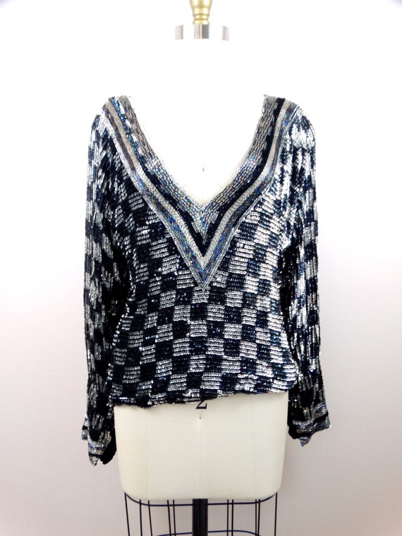S/M Retro Fully Sequined Top // Black & Silver Se… - image 2
