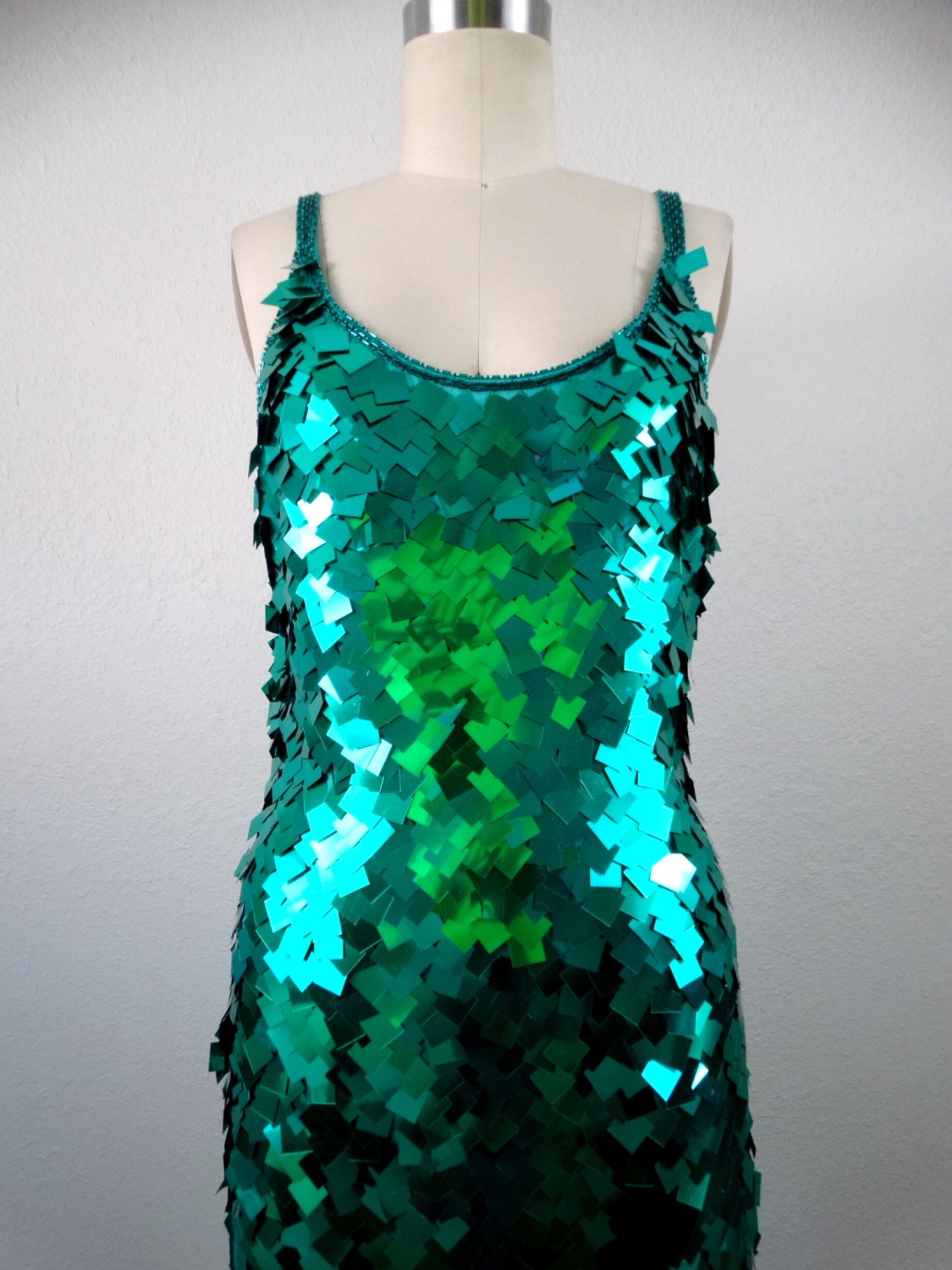 slim fit dress slacks Gothic Emerald Green Sequin Evening Gown with Beaded Corset Top – Designer Sequin Dress with High Slit and Satin Train Plus Size Size 2 / Emerald