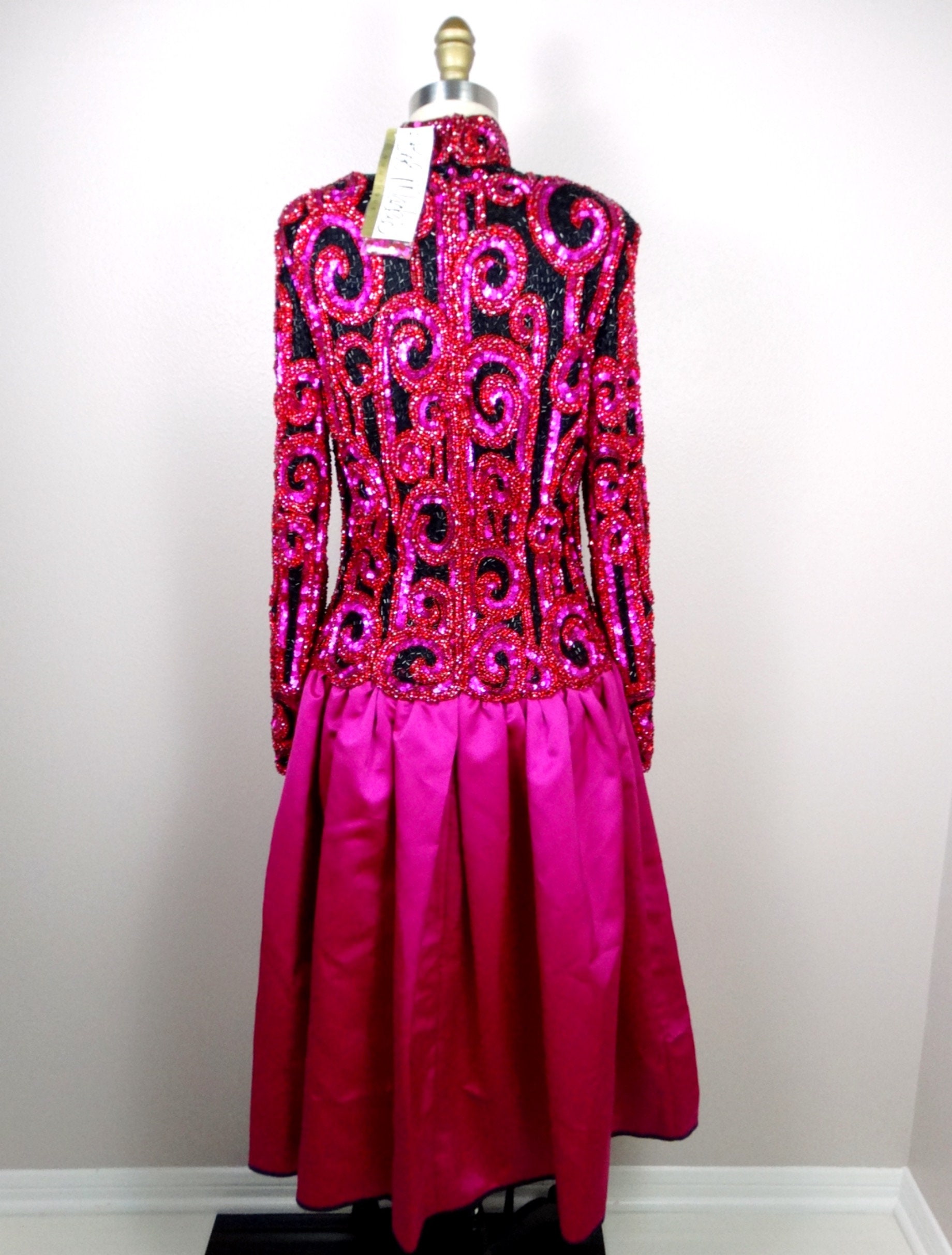 bob mackie pink dress Bob Mackie Dress Size Large Pink Wearable Art to Wear Beaded Long Stretch Casual