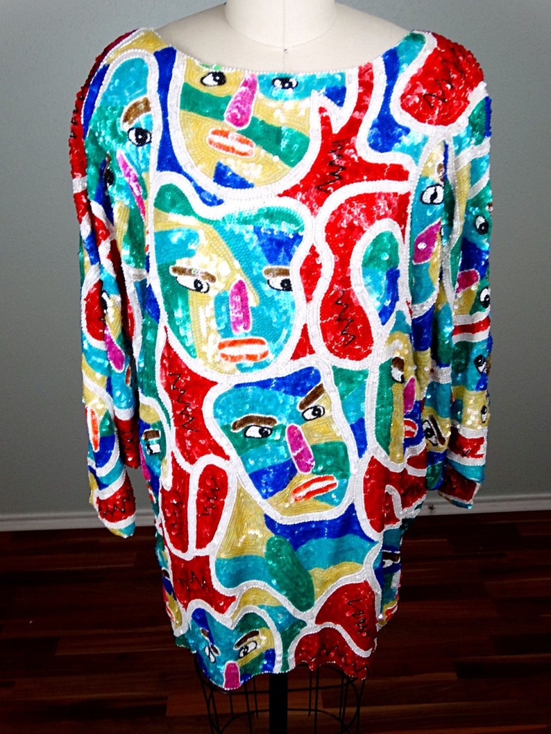 PICASSO Art Sequined Beaded Oversized Mini Dress // RARE Novelty Faces Bright Sequin Dolman Sleeve Top image 3