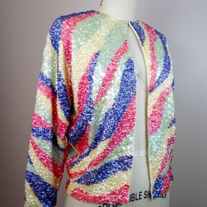50s Sequin Embellished Cardigan / 1950s 1960s Iridescent Pink Purple and Yellow Pastel Sequined Vintage Sweater Jacket Shrug image 3