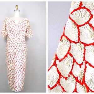 Vestido de alta costura con cuentas de los años 50 y 60 • Braxae Vintage Co // Vestido Art Decó de mediados de siglo con adornos de lentejuelas en rojo y marfil