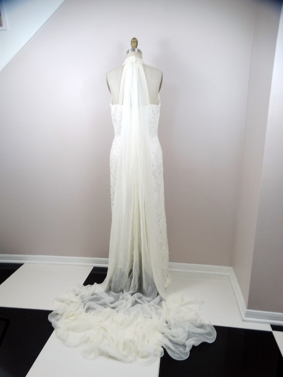 Vintage Pearl Embellished Lace Wedding Dress / Ivory Beaded Gown / Pearl  Beaded Halter Bridal Gown W/ Long Veil or Cathedral Train - Etsy